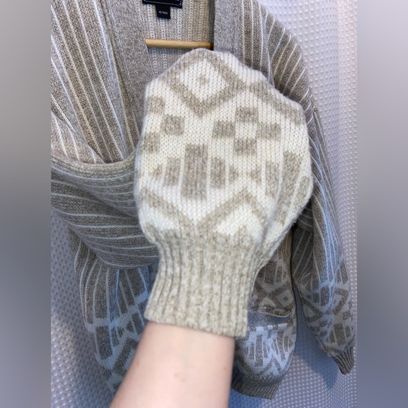 Mens VINTAGE Sears oatmeal and cream buttoned knitted cardigan size Medium - Picture 4 of 12